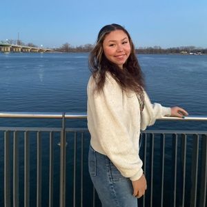 Meet your Posher, Ady